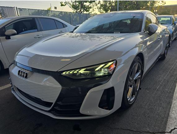 AUDI E-TRON GT 2023 WAUDJBFW1P7001596 image